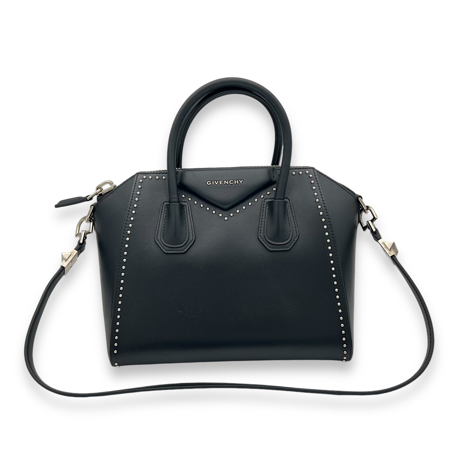 Antigona Medium Black Top Handle Bag in Calfskin, Silver hardware