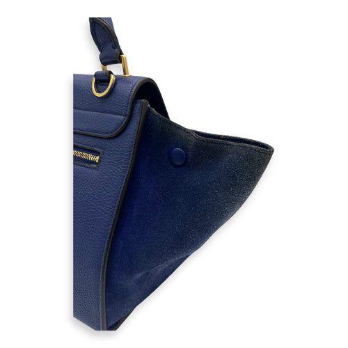 Trapeze Small Blue Shoulder Bag in Calfskin, Gold hardware