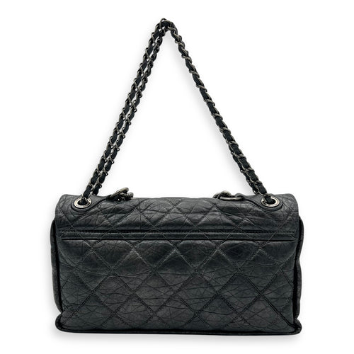 Matelassé Shoulder Bag Grey in Calfskin, Ruthenium hardware