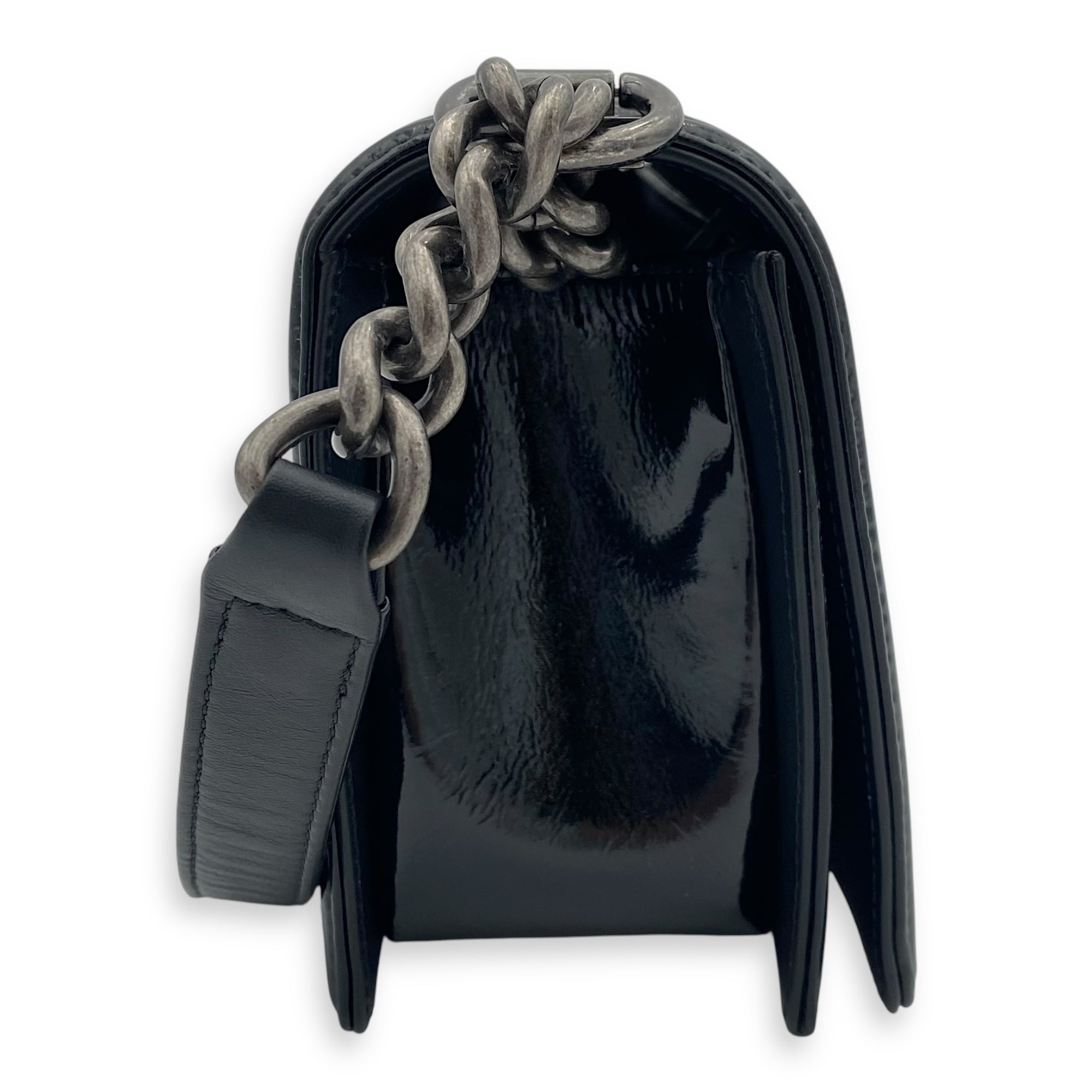 Chanel Boy Black Shoulder Bag in Python and Patent Leather, Ruthenium hardware_3