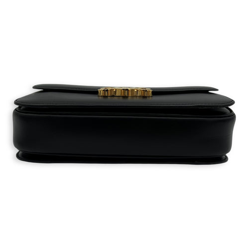 Celine Triomphe Medium Black Shoulder Bag in Calfskin, Gold hardware_5