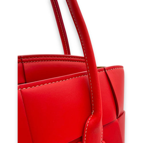 Arco Tote Bag Red in Lambskin, Silver hardware