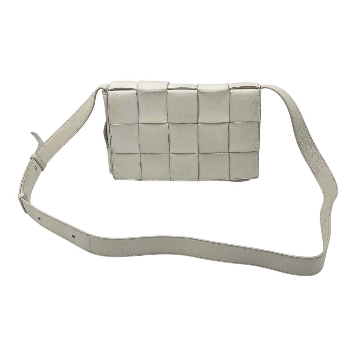 Bottega Veneta Cassette Crossbody Bag White in Calfskin, Silver hardware_9