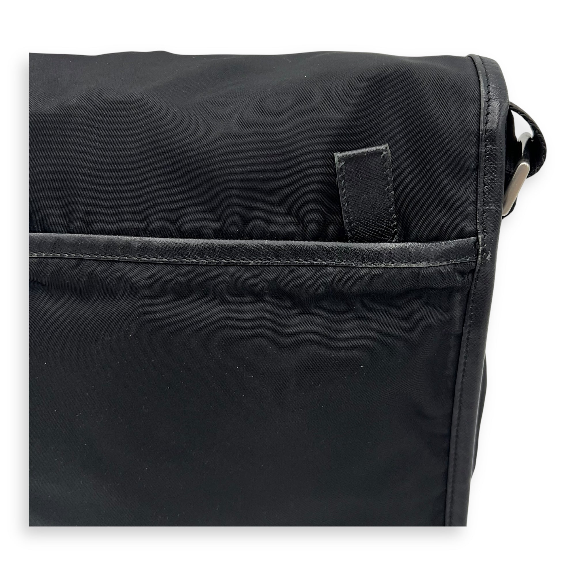 Prada Logo Messenger Black in Nylon, Silver hardware_7