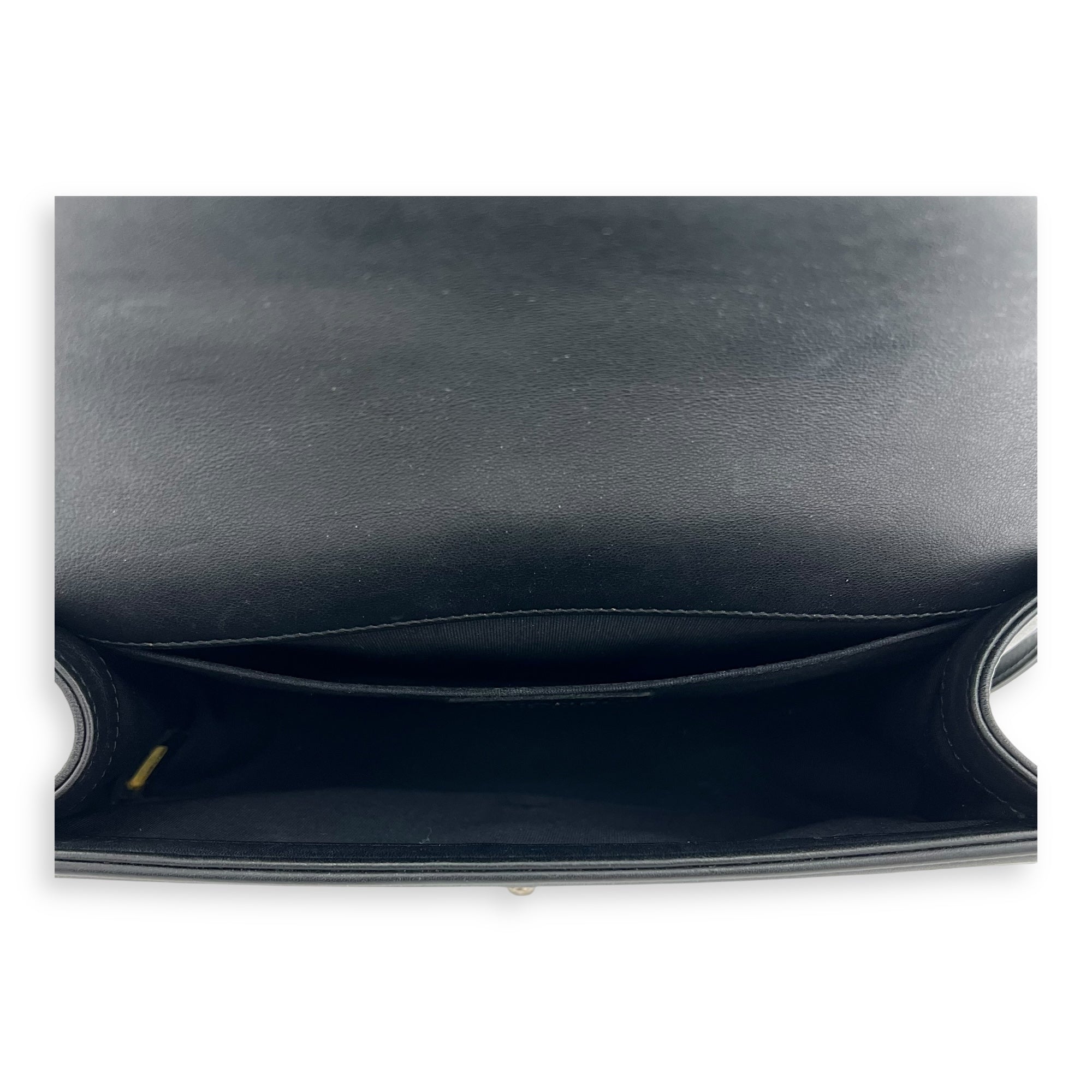 Chanel Boy Medium Black Shoulder Bag in Lambskin, Ruthenium hardware_6