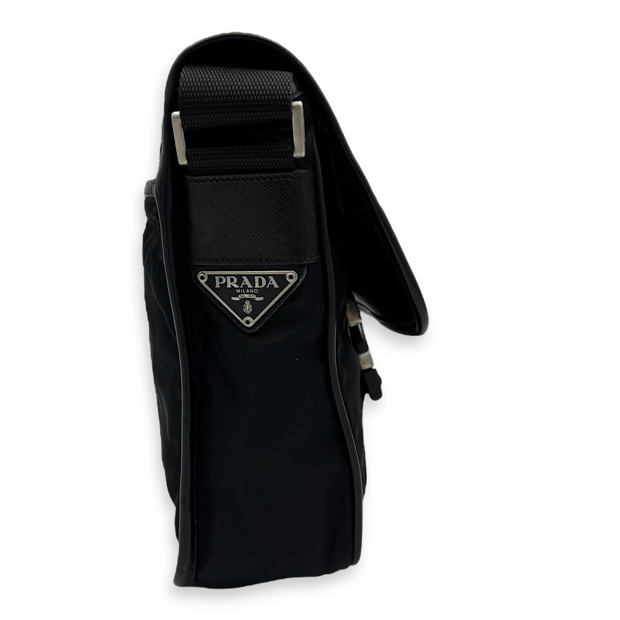 Prada Logo Messenger Black in Nylon, Silver hardware_3