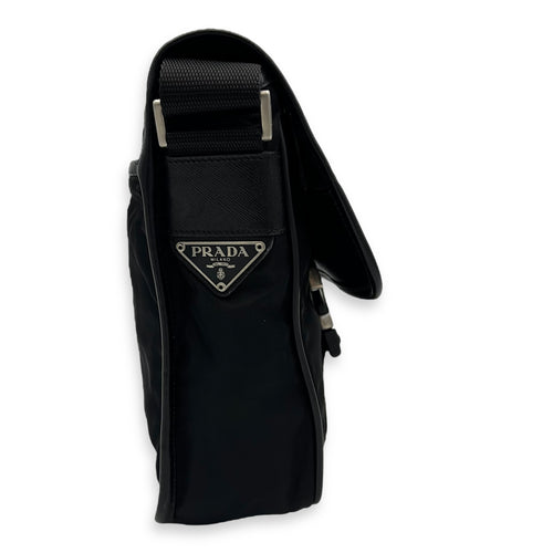 Prada Logo Messenger Black in Nylon, Silver hardware_3