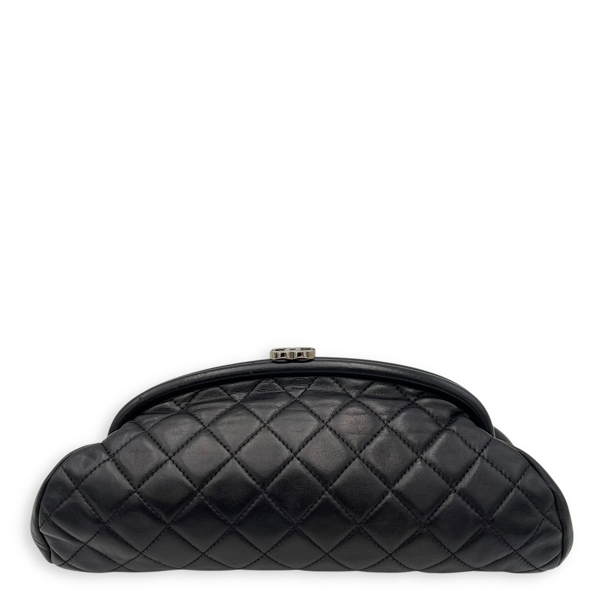 Chanel Kisslock Clutch Black in Lambskin, Gold hardware_1