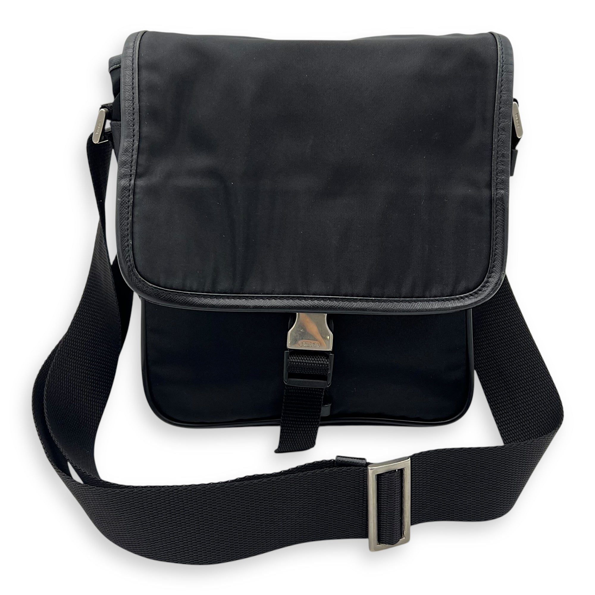 Prada Logo Messenger Black in Nylon, Silver hardware_16
