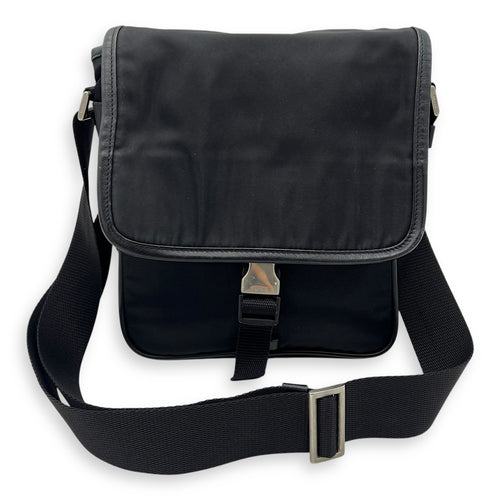 Prada Logo Messenger Black in Nylon, Silver hardware_16