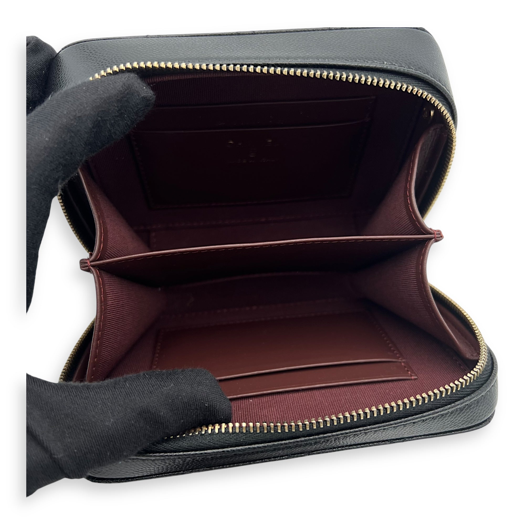 Chanel Vanity Crossbody Bag Black in Caviar Leather, Gold hardware_6