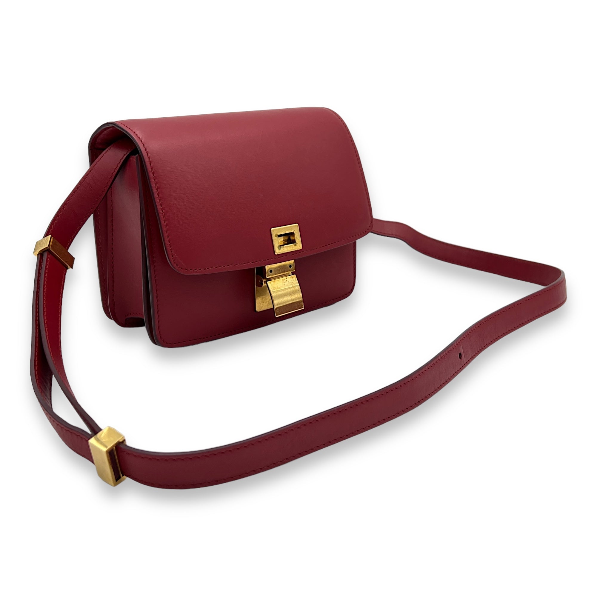 Box Small Red Shoulder Bag in Calfskin, Gold hardware