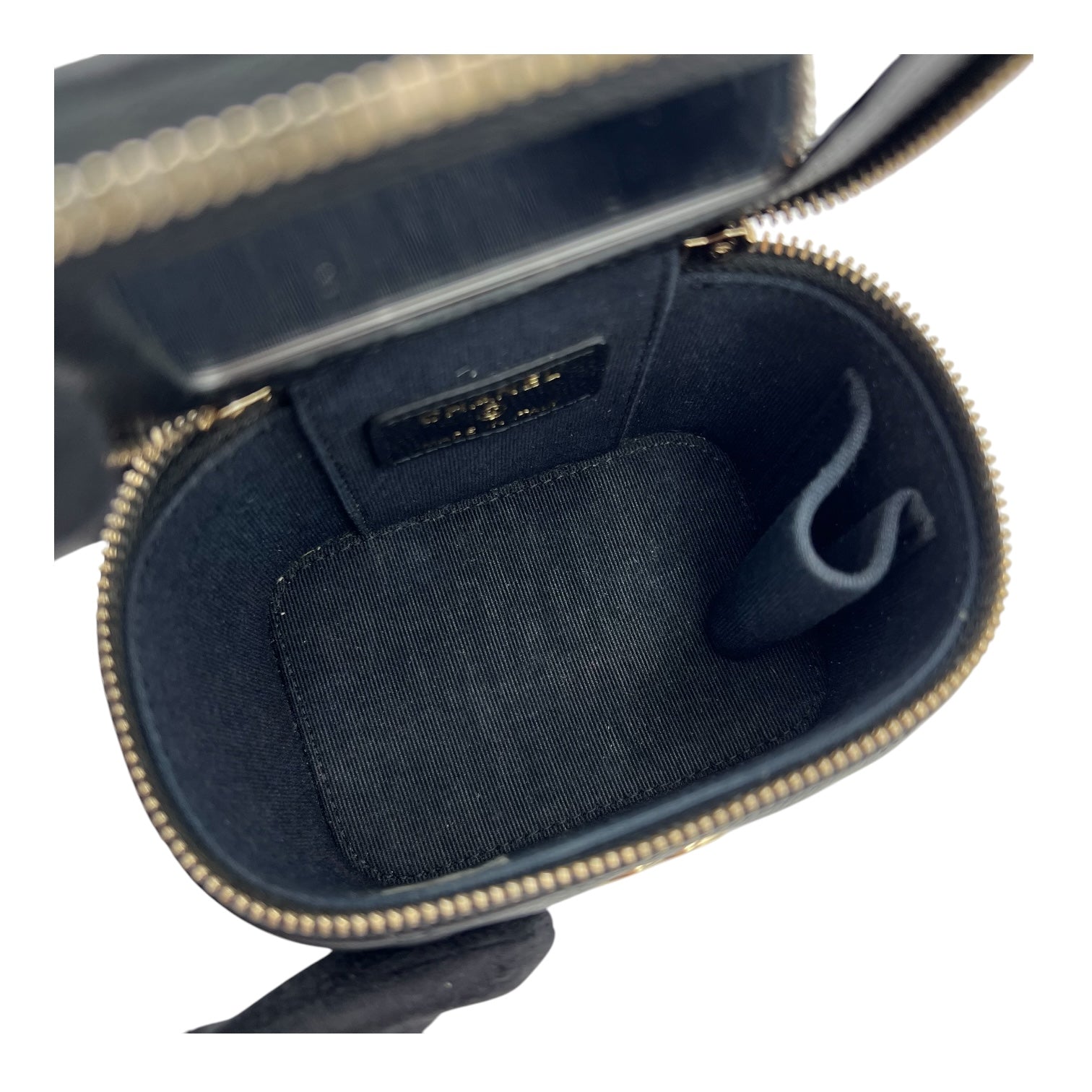 Chanel Vanity Crossbody Bag Black in Caviar Leather, Gold hardware_6