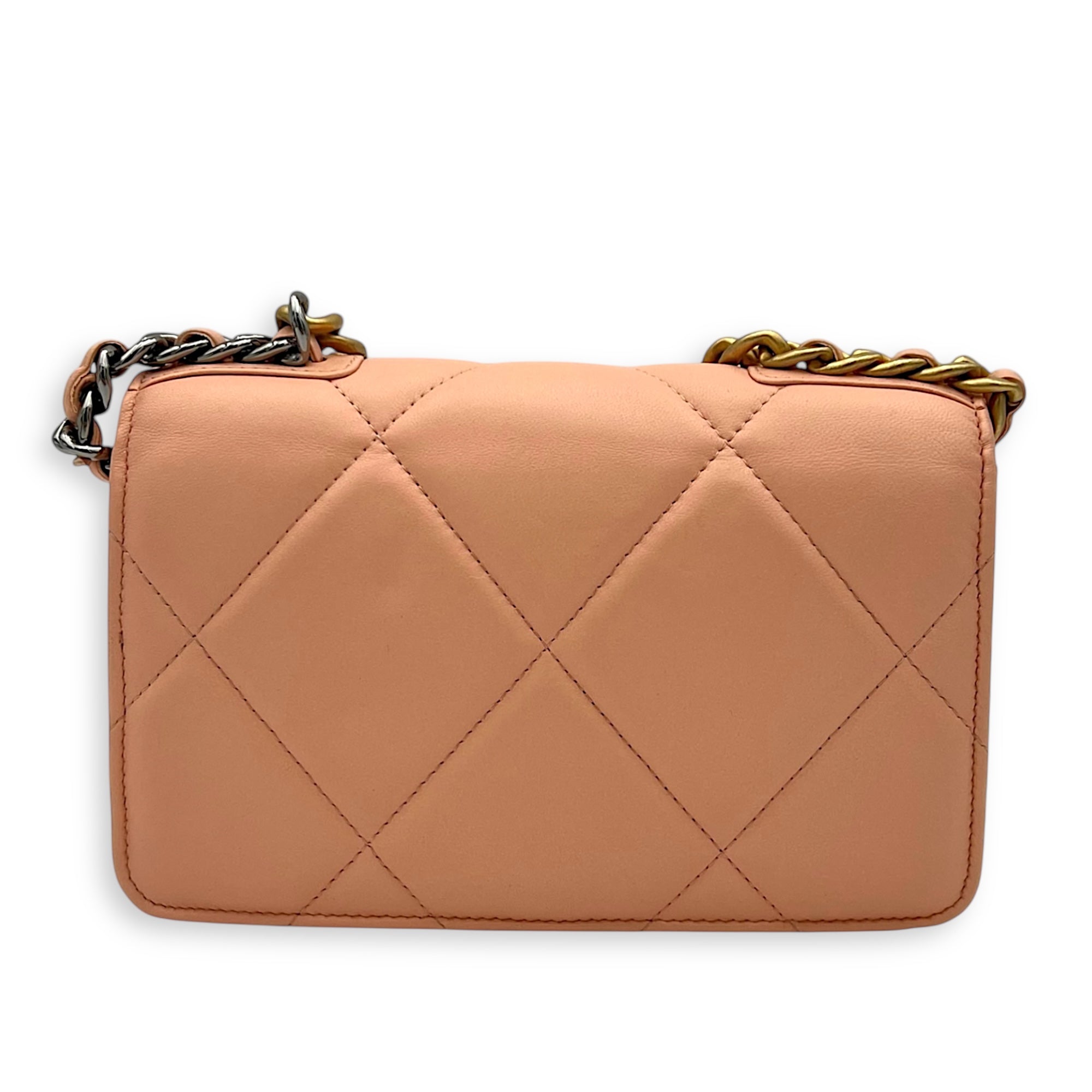 Chanel C19 Wallet On Chain Peach in Lambskin, Mixed hardware_2