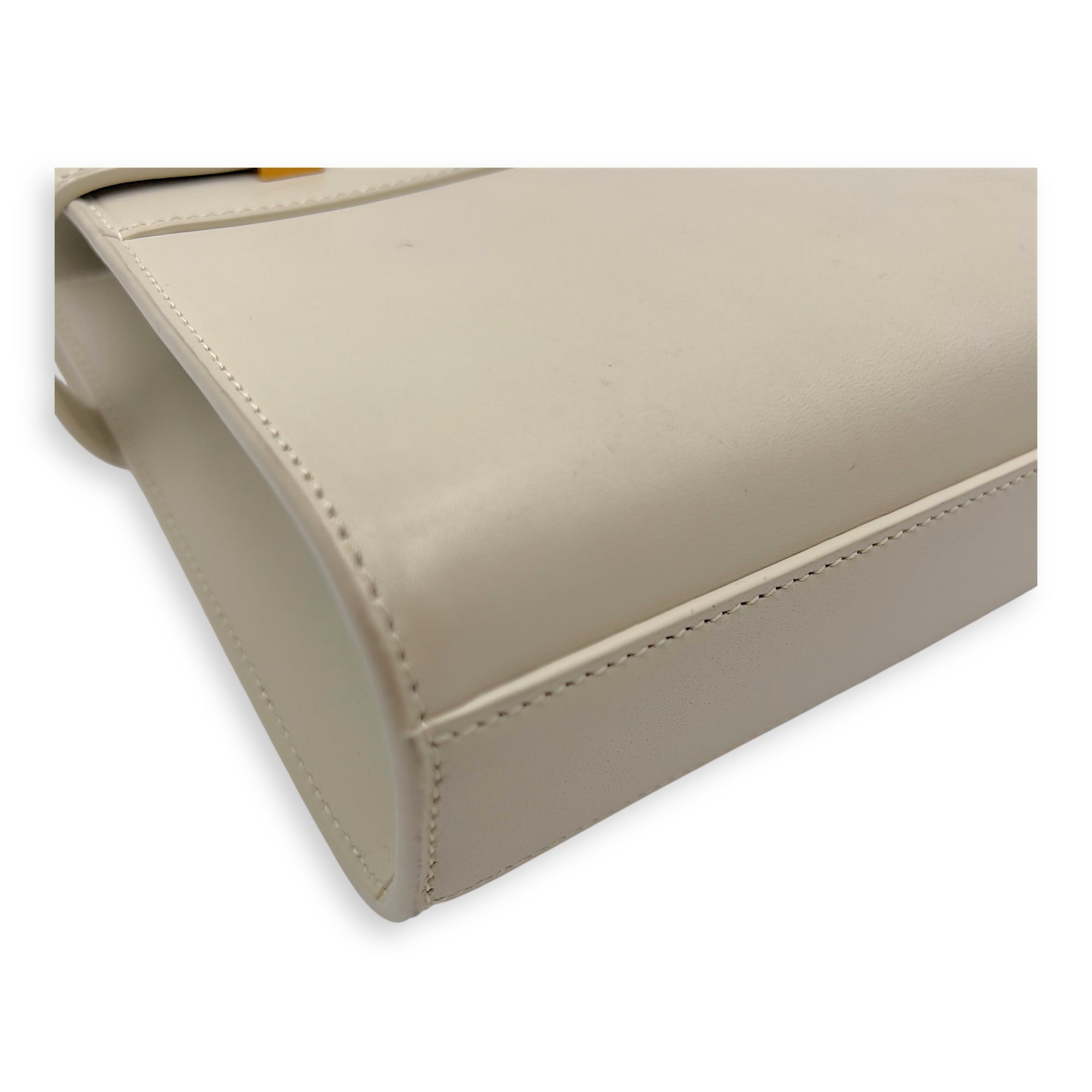 Saint Laurent Manhattan Shoulder Bag White in Calfskin, Gold hardware_1
