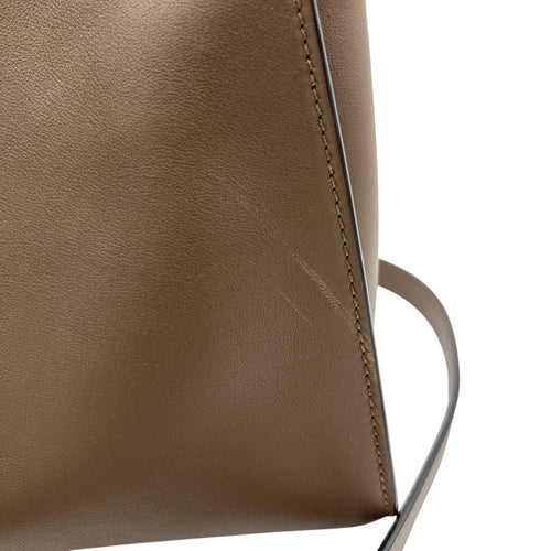 Fendi Peekaboo Top Handle Bag Essentially Beige in Calfskin, Gold hardware_8