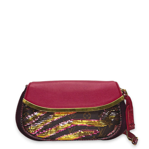 Savage Collection Printemps - Eté 2011 Red Clutch in Calfskin, Gold hardware