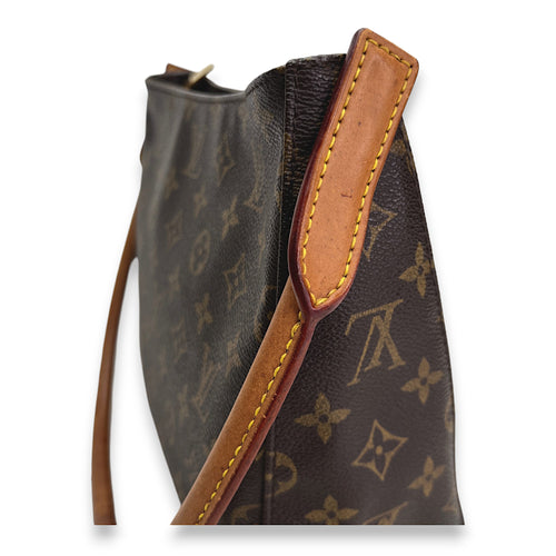 Louis Vuitton Monogram Looping MM Brown Shoulder Bag in Monogram Coated Canvas, Gold hardware