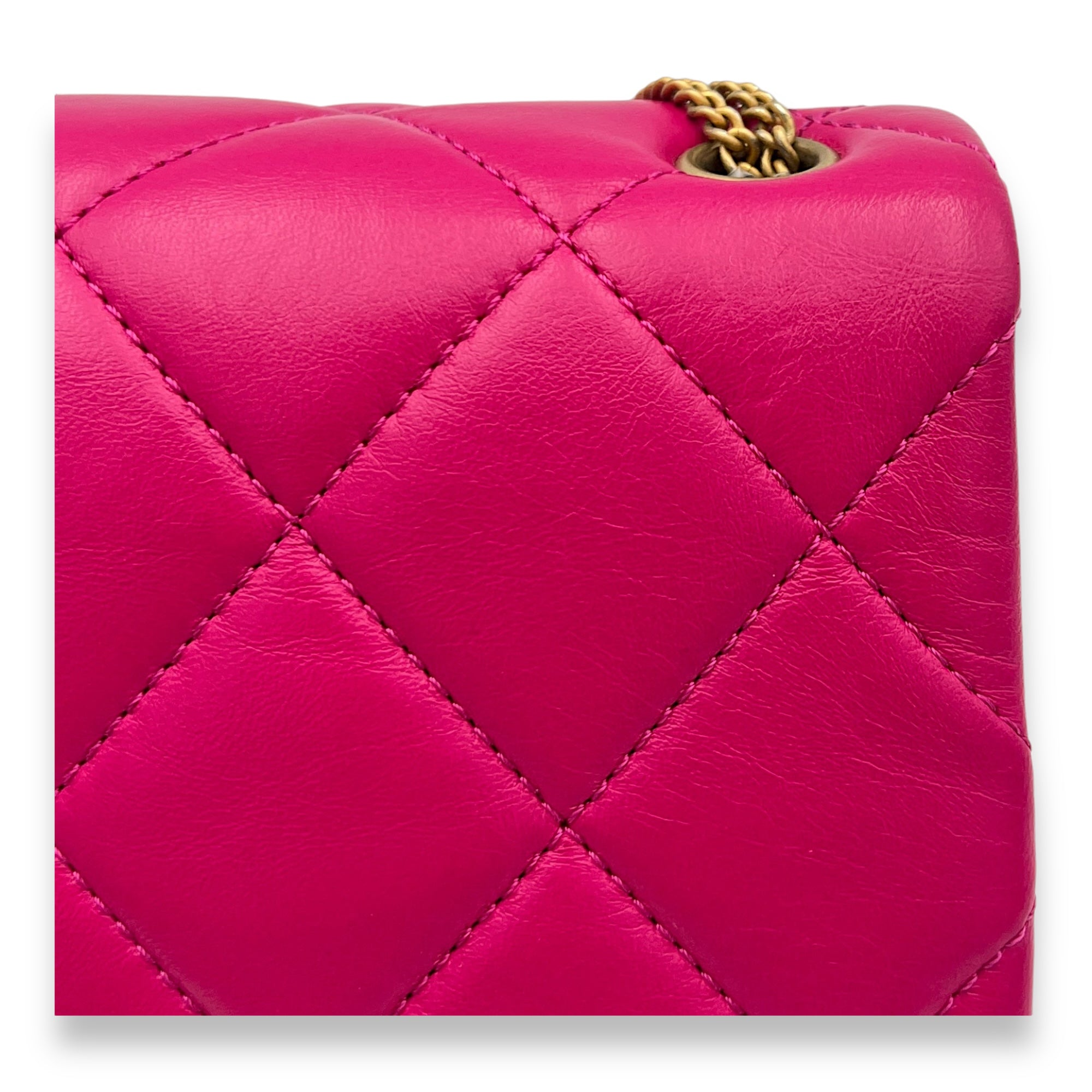 On and On Quilted Flap Pink Shoulder Bag in Lambskin, Gold hardware