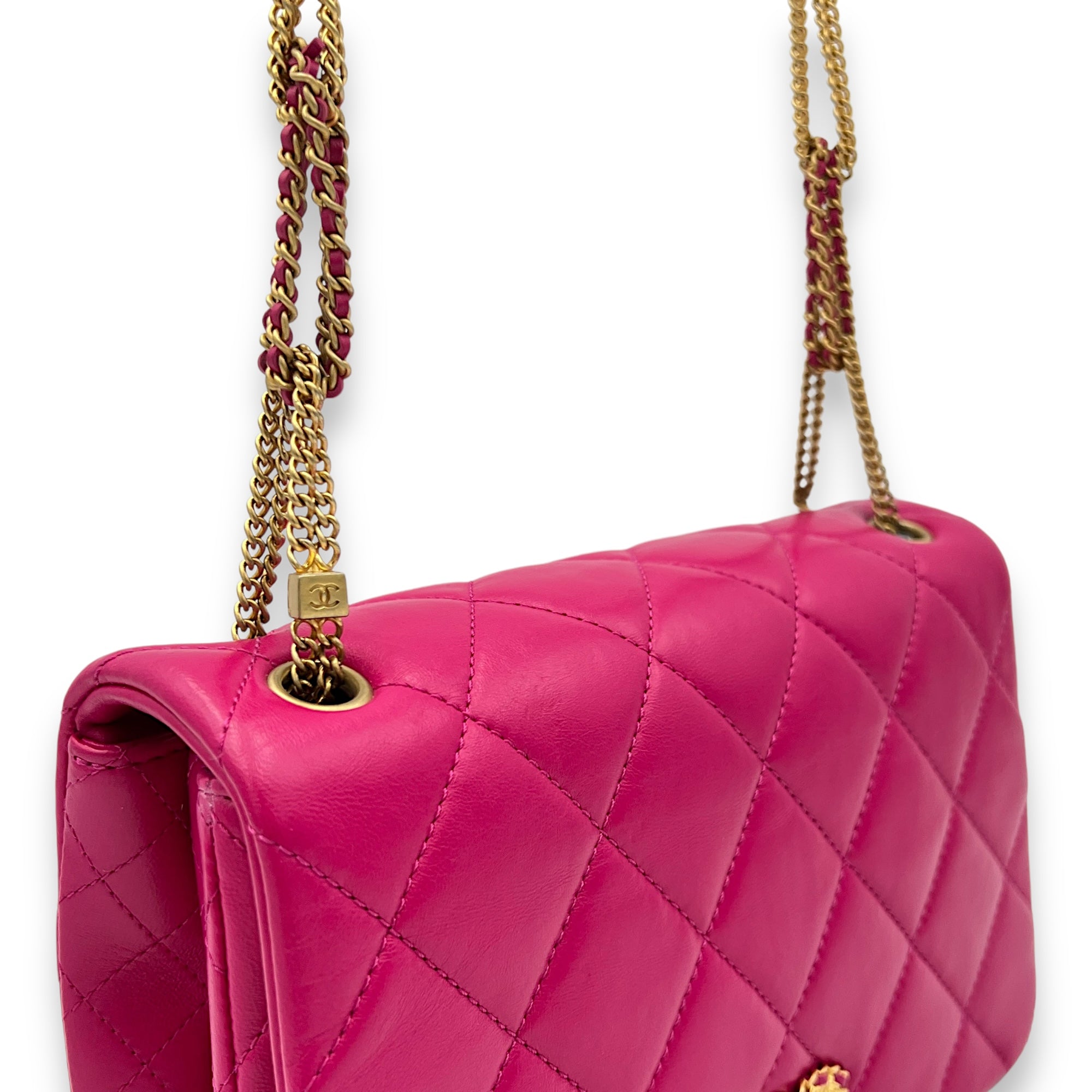 On and On Quilted Flap Pink Shoulder Bag in Lambskin, Gold hardware