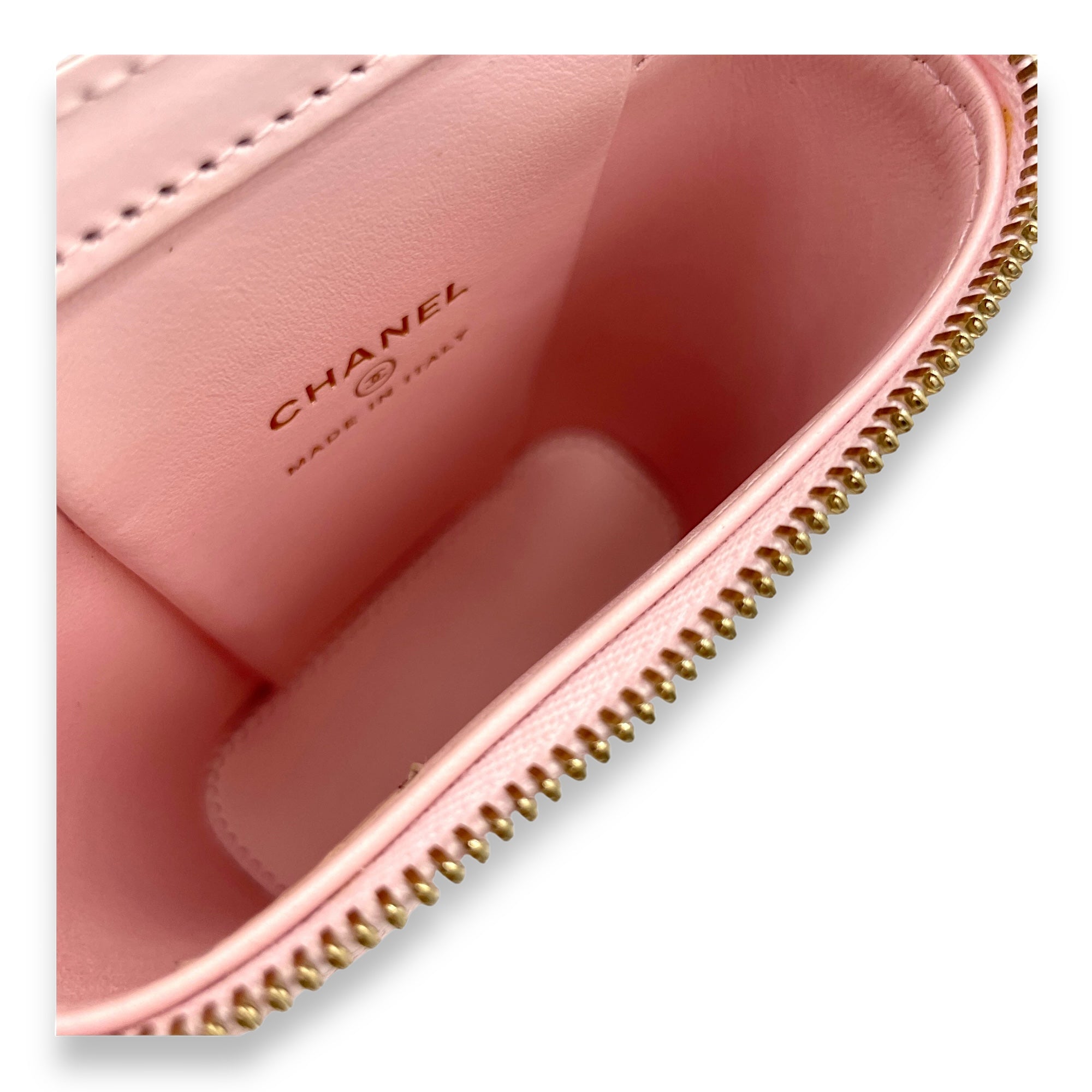 Classic Pink Vanity Bag in Caviar Leather, Gold hardware