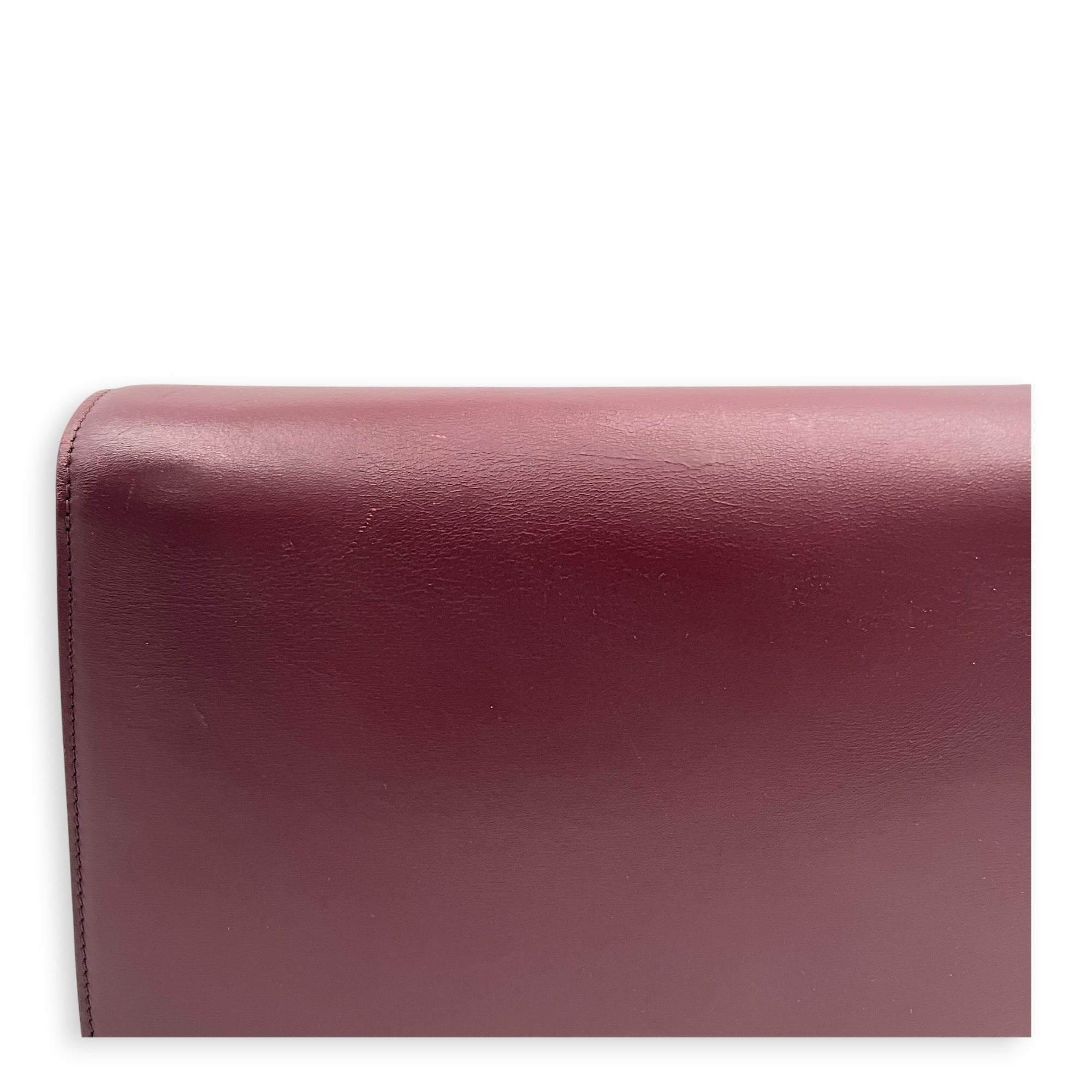 Box Medium Maroon Shoulder Bag in Calfskin, Gold hardware
