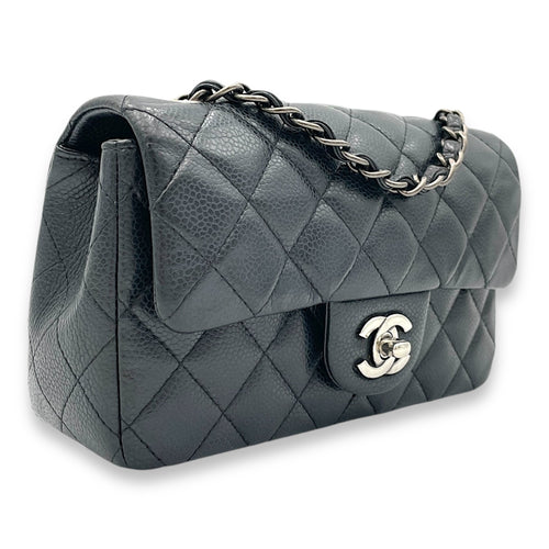 Classic Crossbody Bag Black in Caviar Leather, Silver hardware