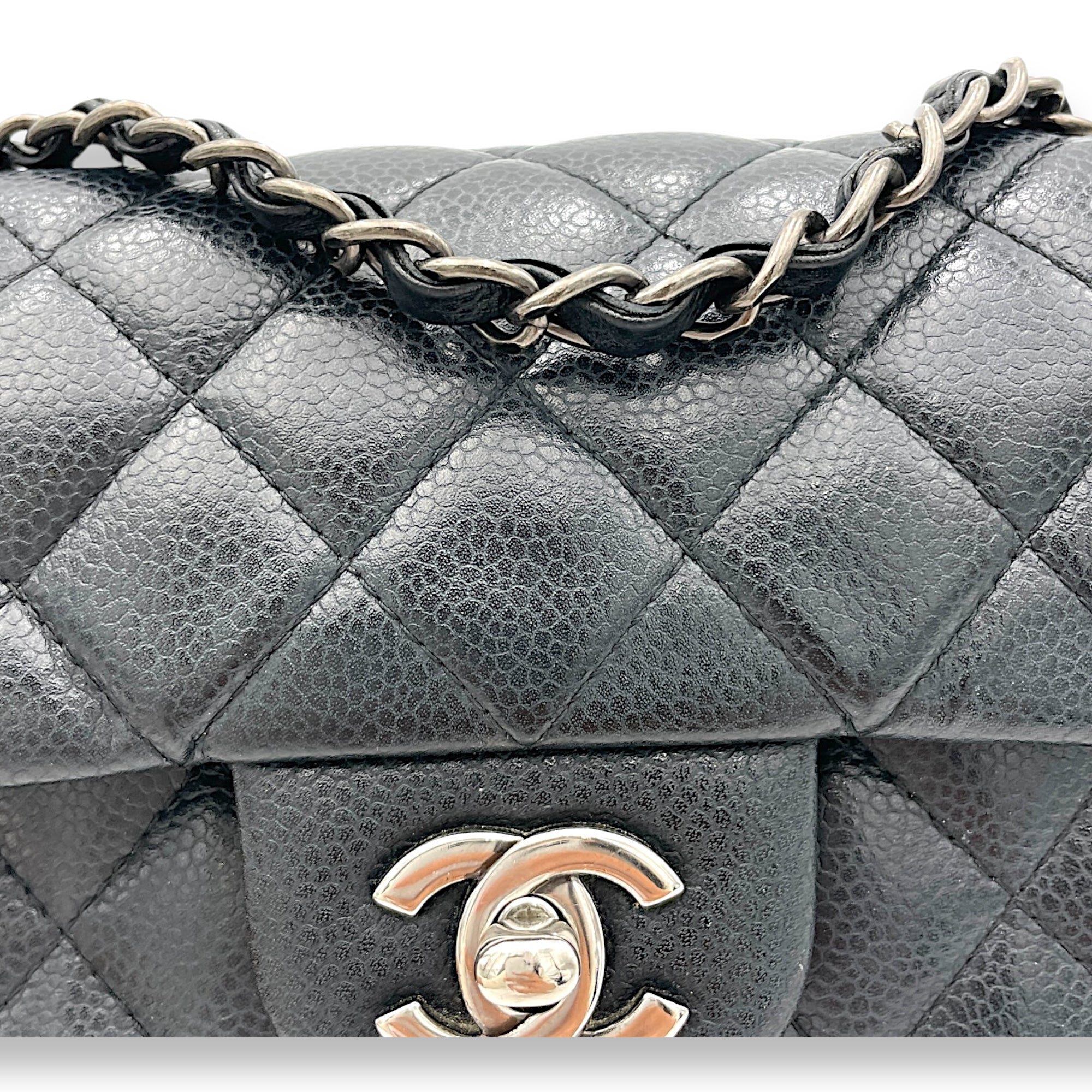 Classic Crossbody Bag Black in Caviar Leather, Silver hardware