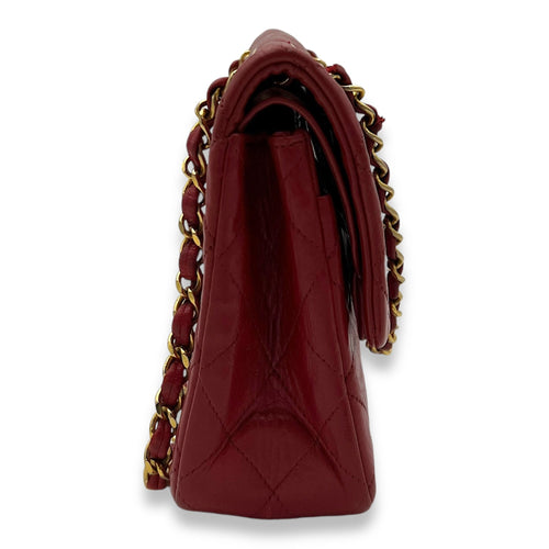 Classic Shoulder Bag Small Red in Lambskin, Gold hardware