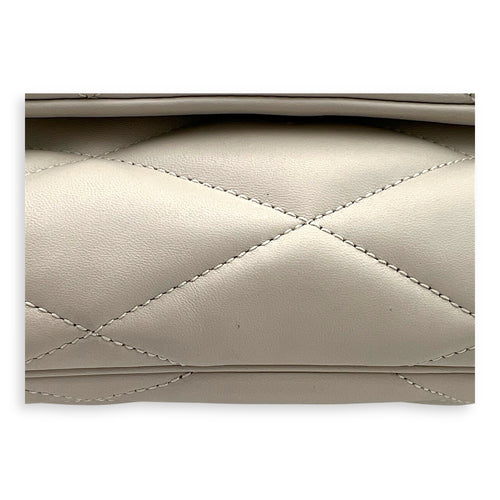 Le 5 A 7 Shoulder Bag White in Calfskin, Gold hardware