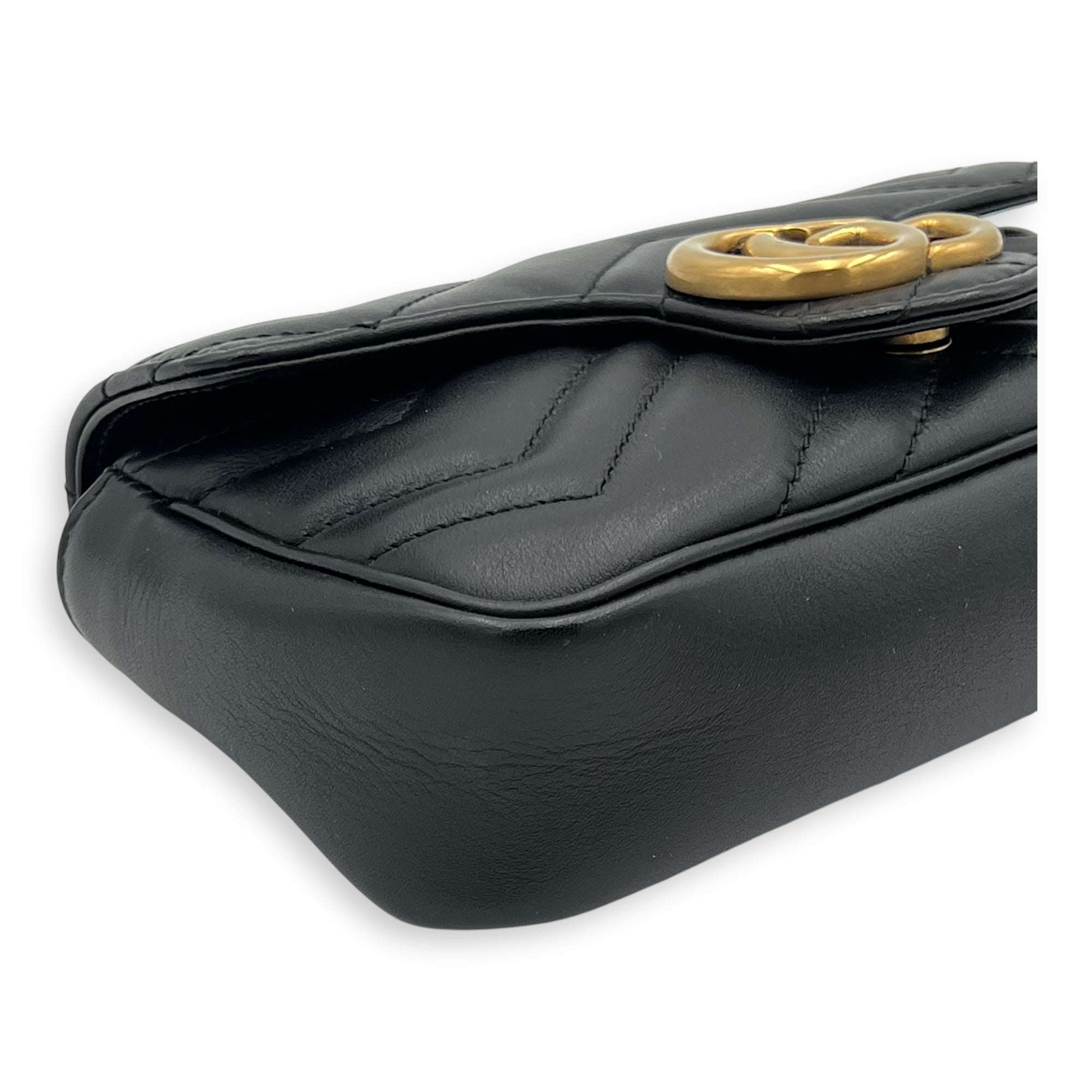 GG Marmont Crossbody Bag Black in Calfskin, Gold hardware