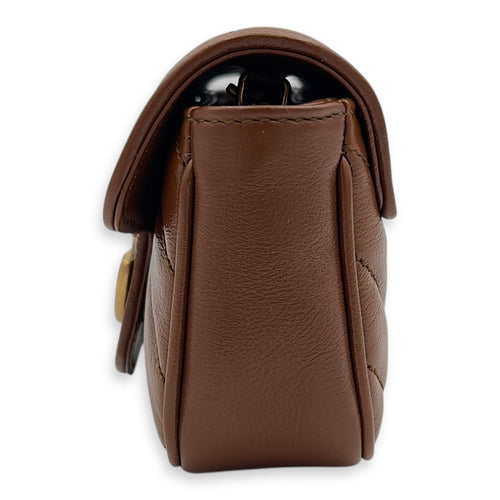 GG Marmont Shoulder Bag Brown in Calfskin, Gold hardware