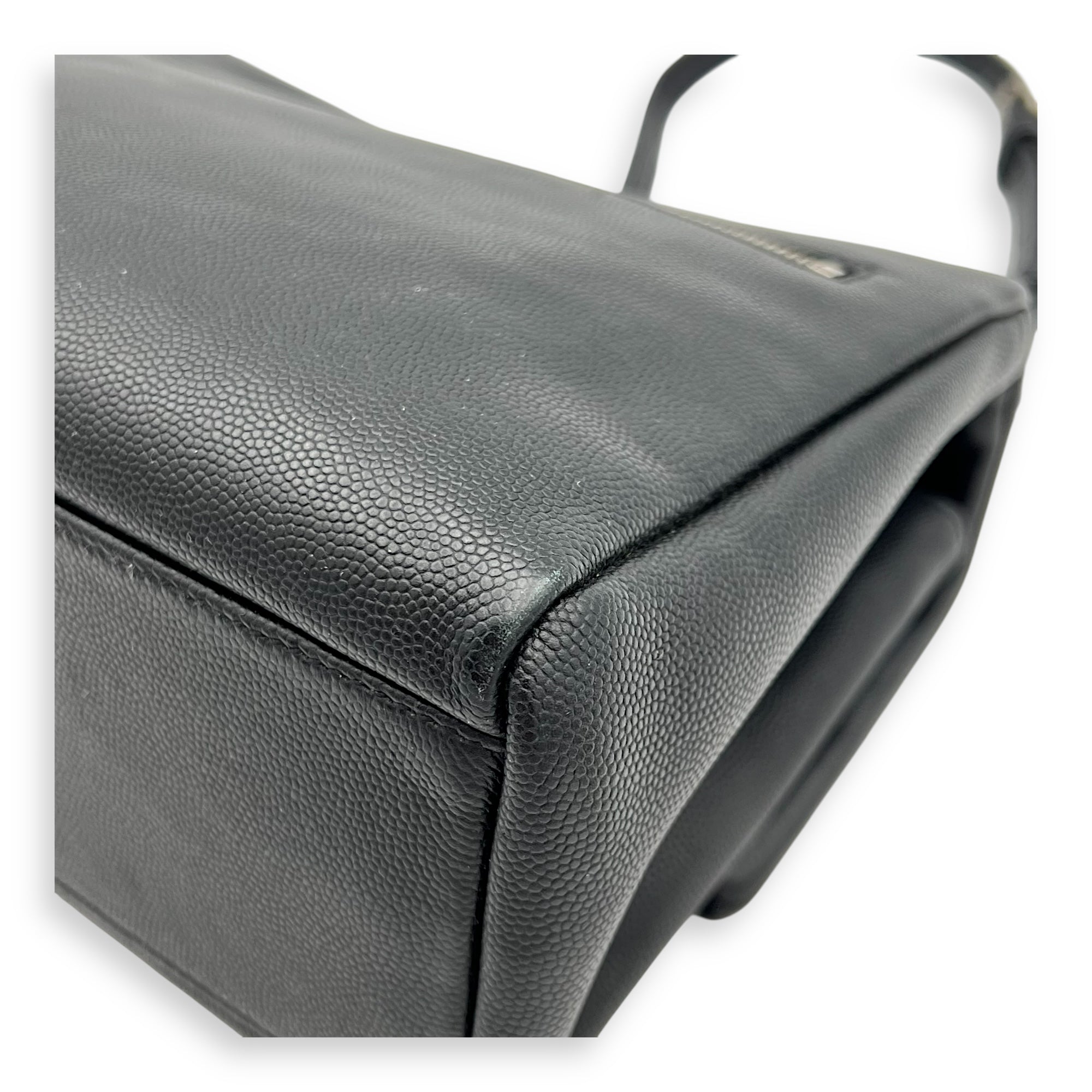 West Hollywood Shoulder Bag Black in Calfskin, Silver hardware