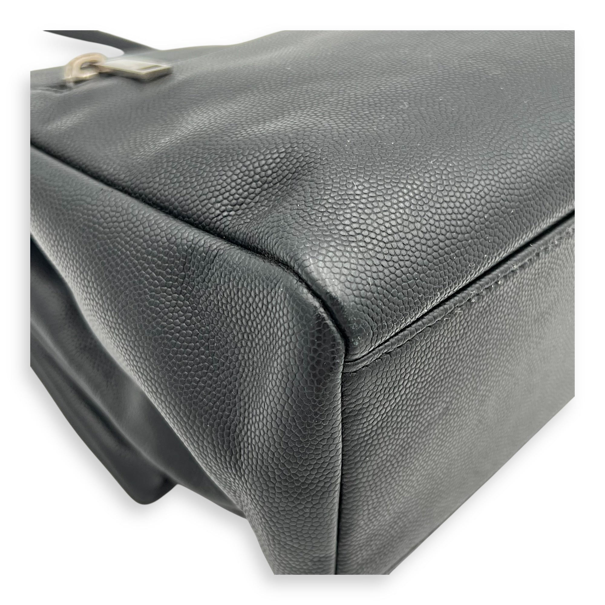 West Hollywood Shoulder Bag Black in Calfskin, Silver hardware