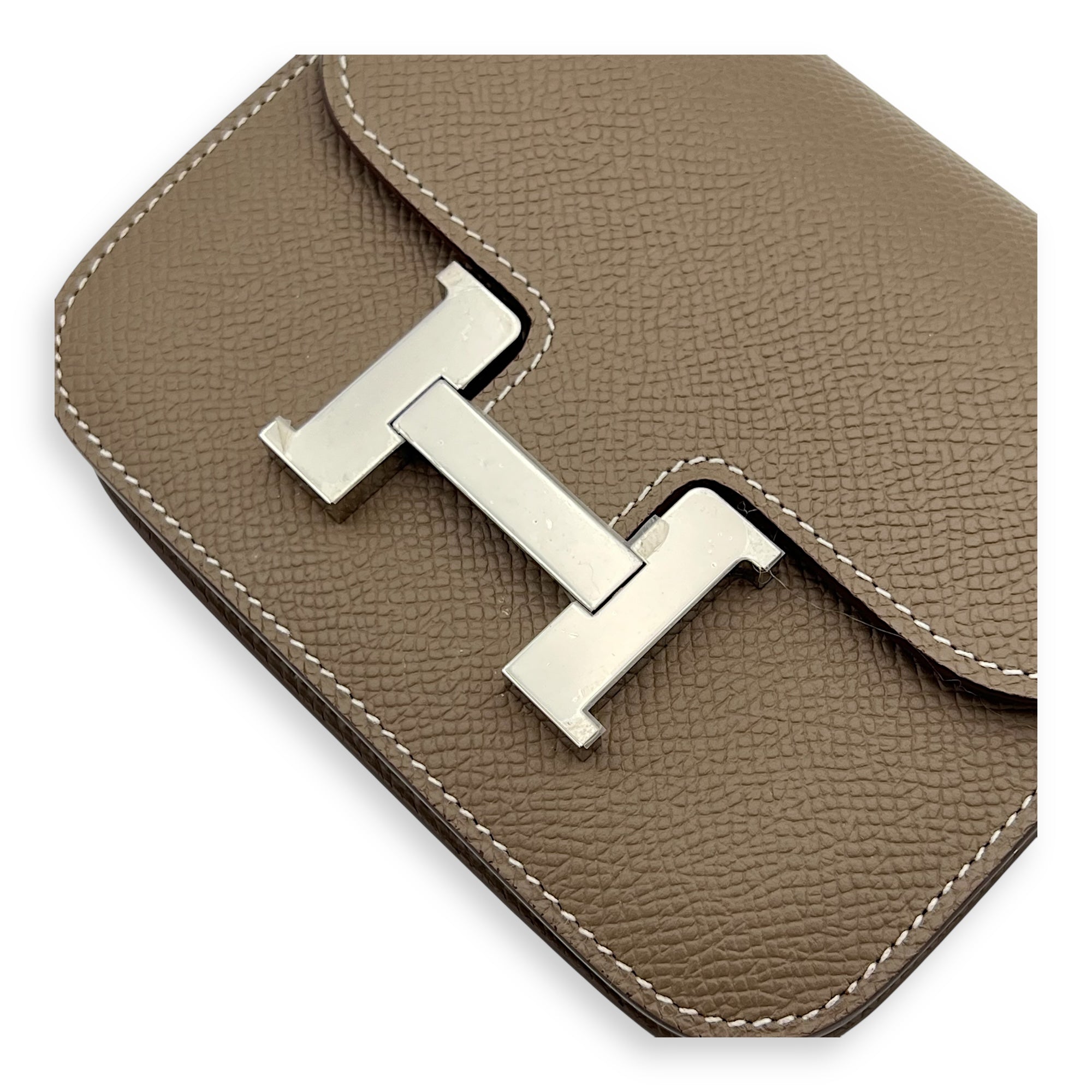 Constance Slim Compact Brown in Epsom, Palladium hardware