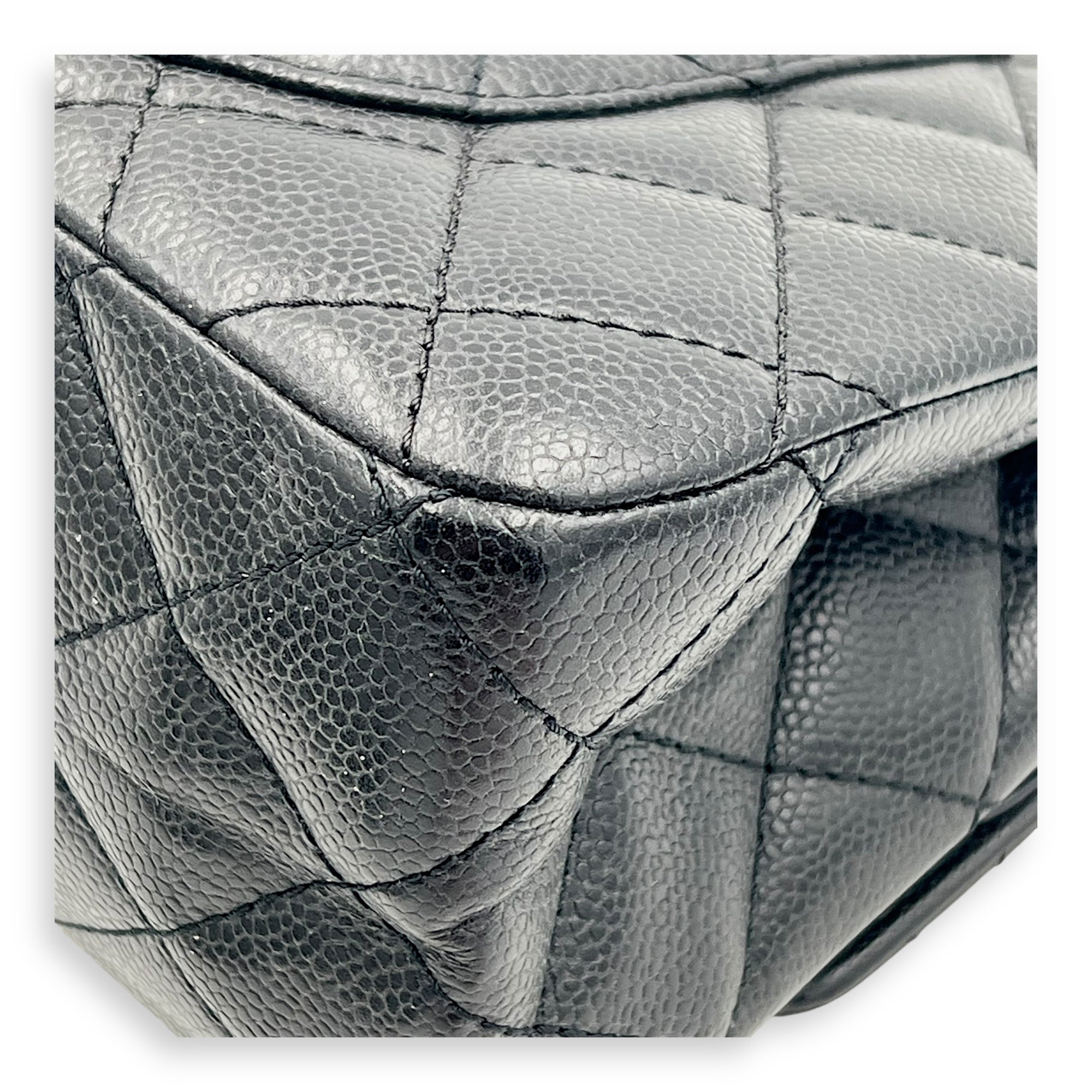 2.55 Shoulder Bag Black in Caviar Leather, Gold hardware