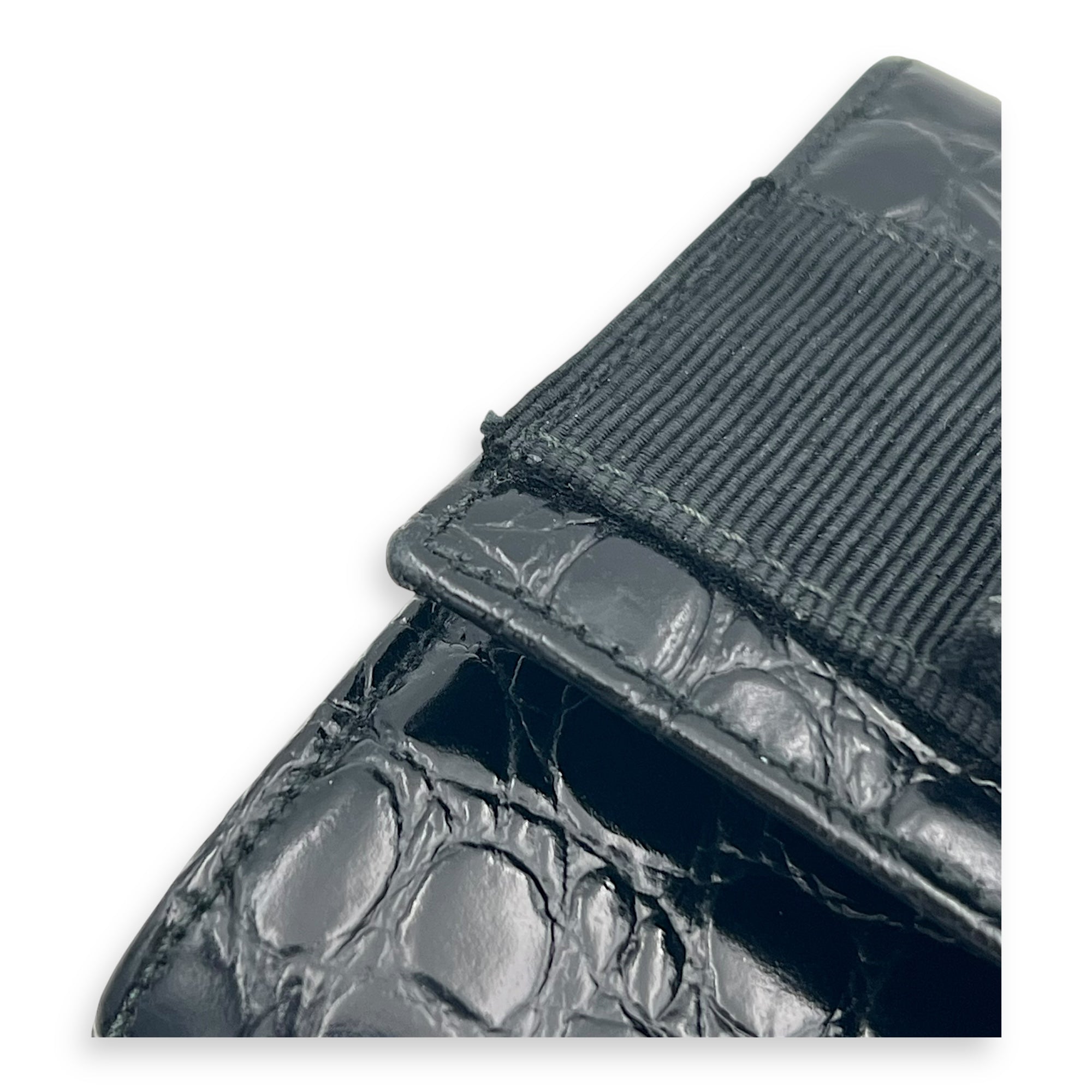 Vara Bow Shoulder Bag Black in Crocodile Leather, Gold hardware