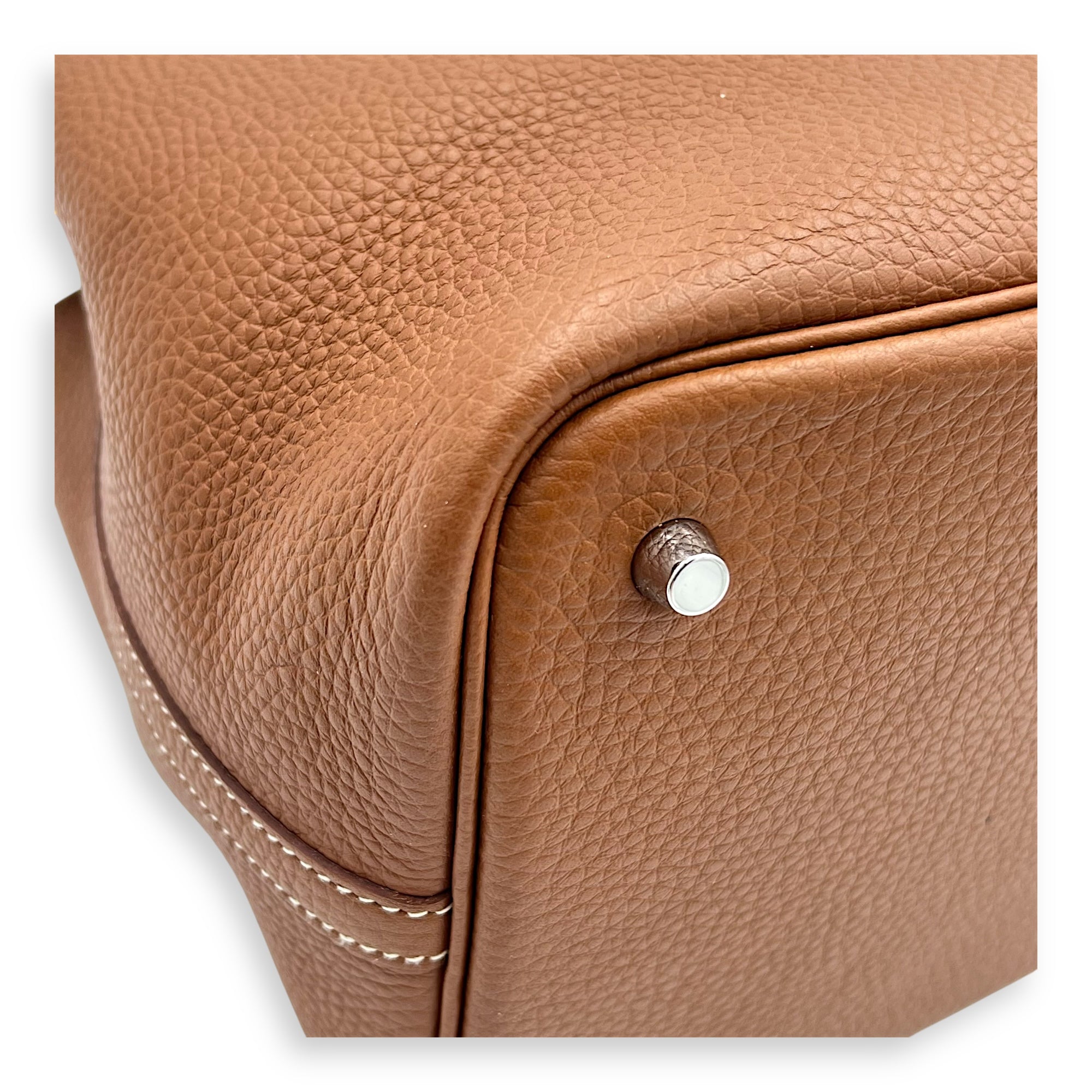 Picotin 22 Gold Top Handle Bag in Clemence, Palladium hardware