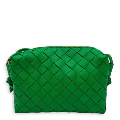 Loop Crossbody Bag Green in Calfskin, Gold hardware