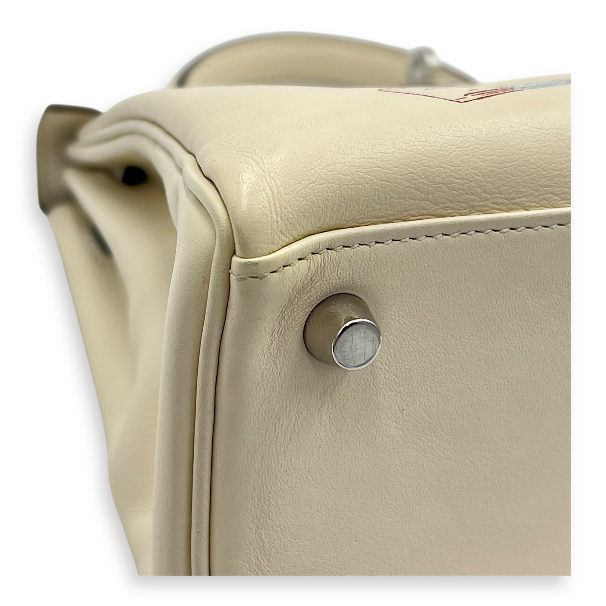 Kelly In and Out 25 Nata Top Handle Bag in Swift, Palladium hardware