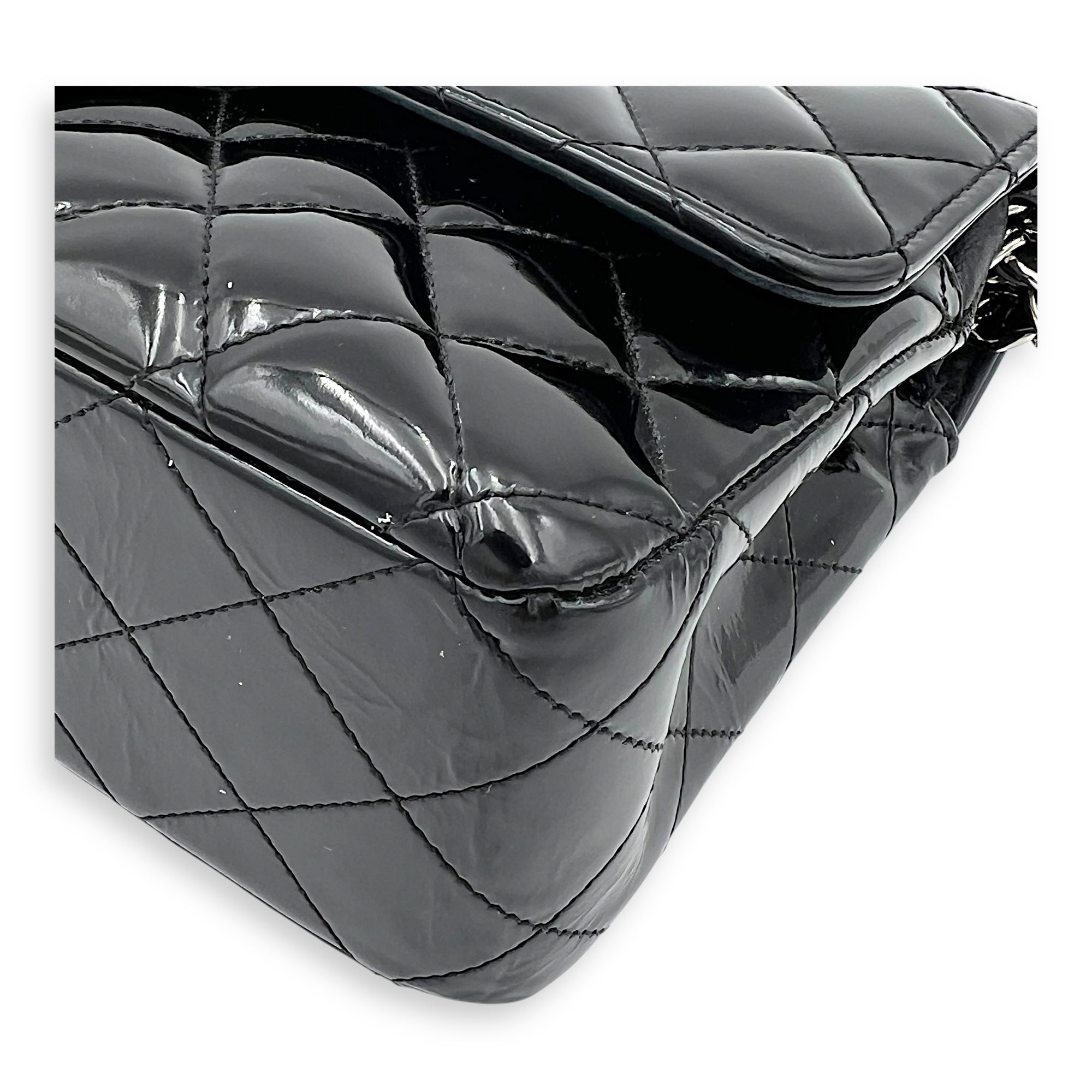 Classic Shoulder Bag Black in Patent Leather, Silver hardware
