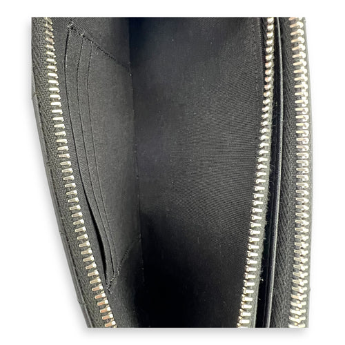 CC Tassel Wallet On Chain Black in Lambskin, Gold hardware