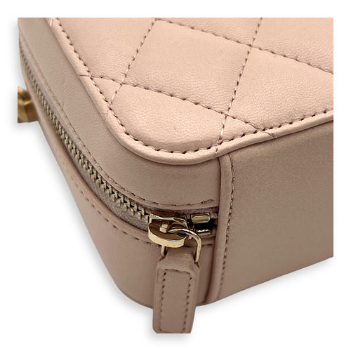 CC Pearl Crush Camera Shoulder Bag Beige in Lambskin, Gold hardware