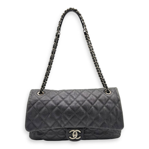 Easy Flap Shoulder Bag Blue in Caviar Leather, Ruthenium hardware