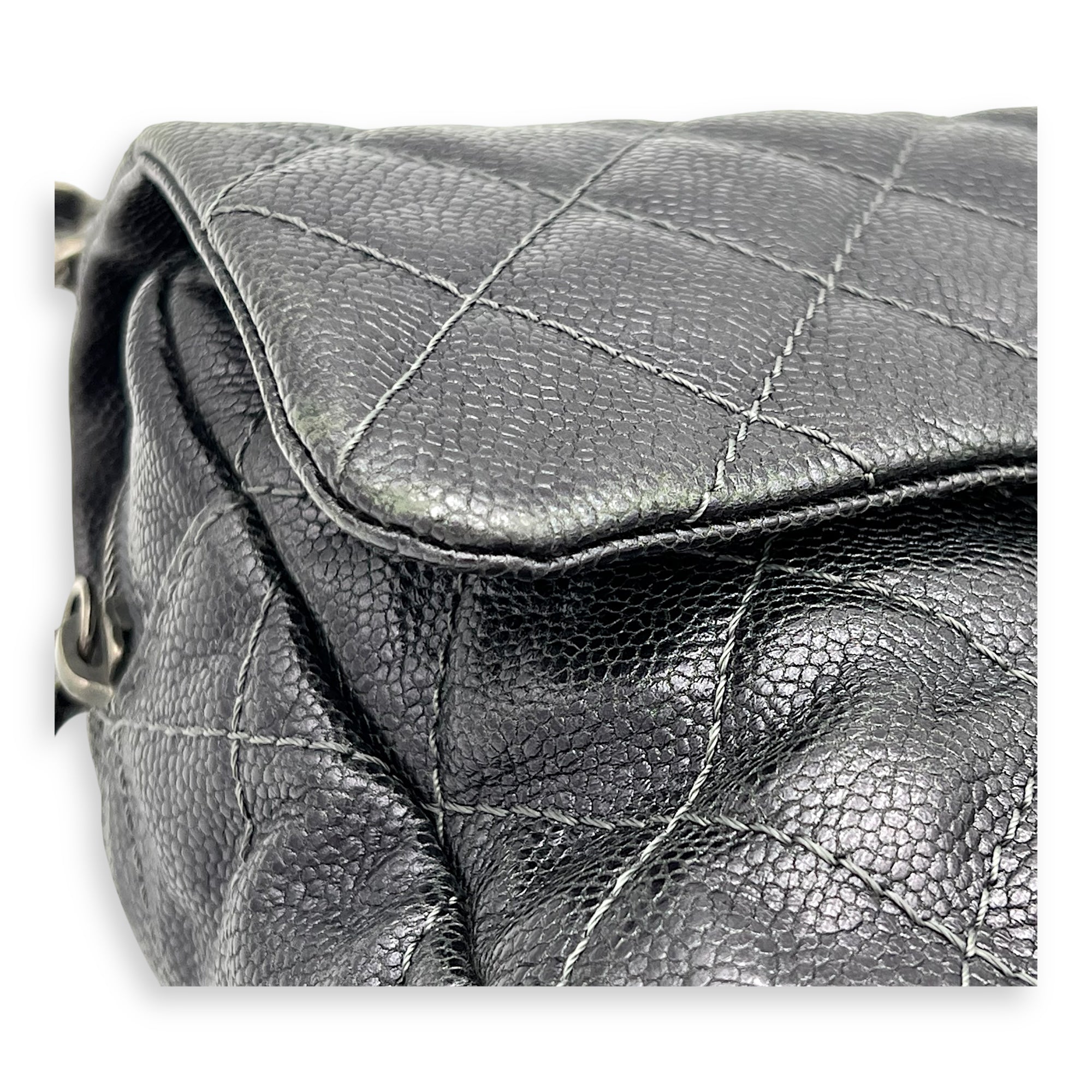 Easy Flap Shoulder Bag Blue in Caviar Leather, Ruthenium hardware