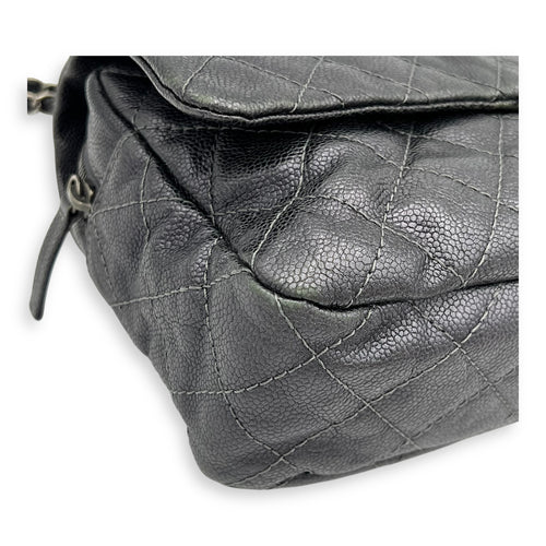 Easy Flap Shoulder Bag Blue in Caviar Leather, Ruthenium hardware