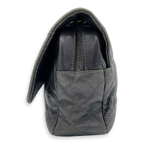 Easy Flap Shoulder Bag Blue in Caviar Leather, Ruthenium hardware