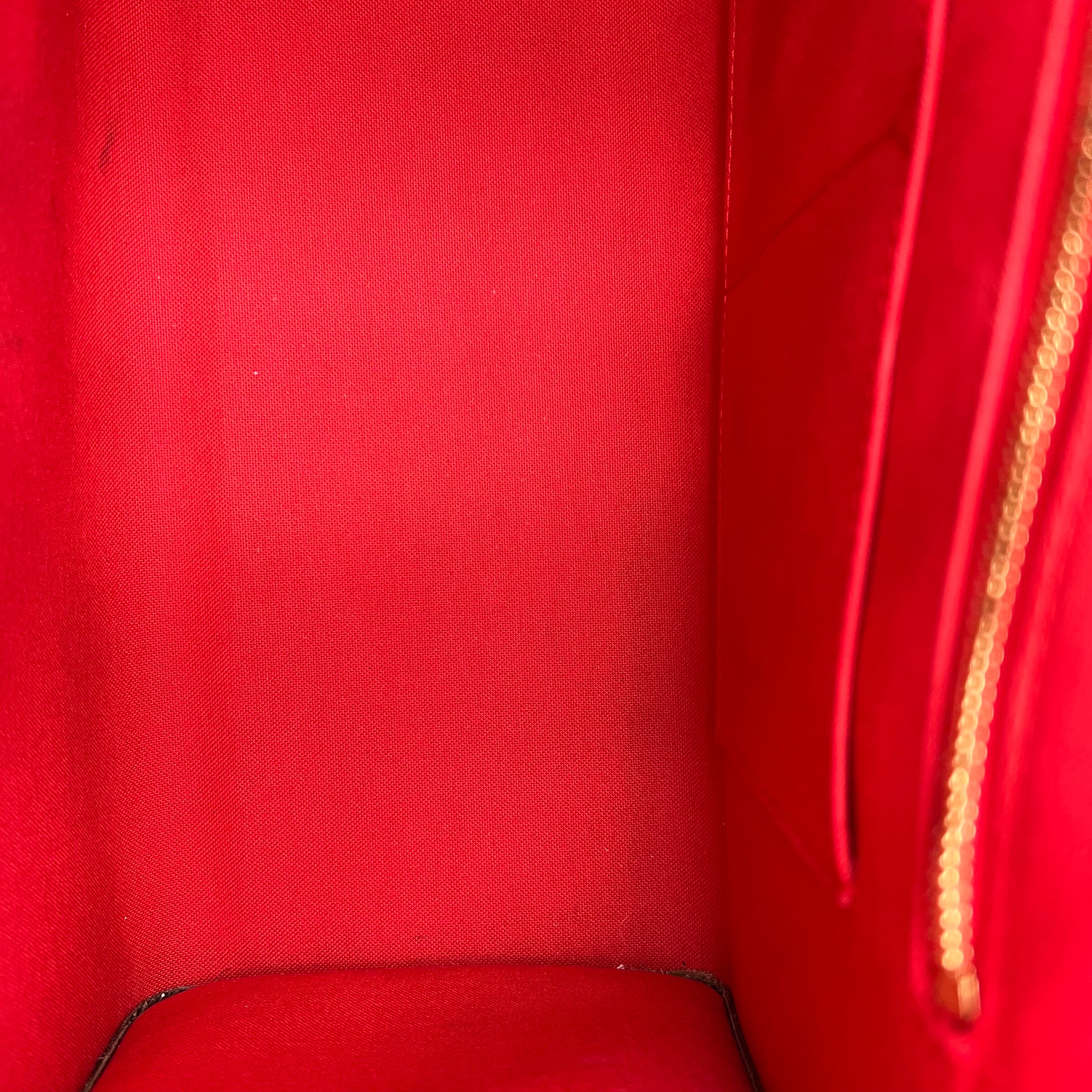 OnTheGo MM Brown Tote Bag in Monogram Coated Canvas, Gold hardware