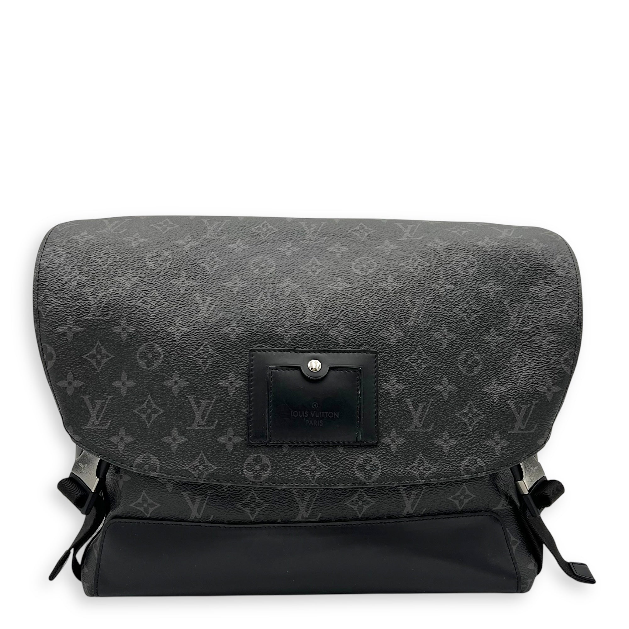VOYAGE DEFILE HOMME AUTOMNE HIVER Messenger Bag MM Black in Monogram Coated Canvas, Silver hardware