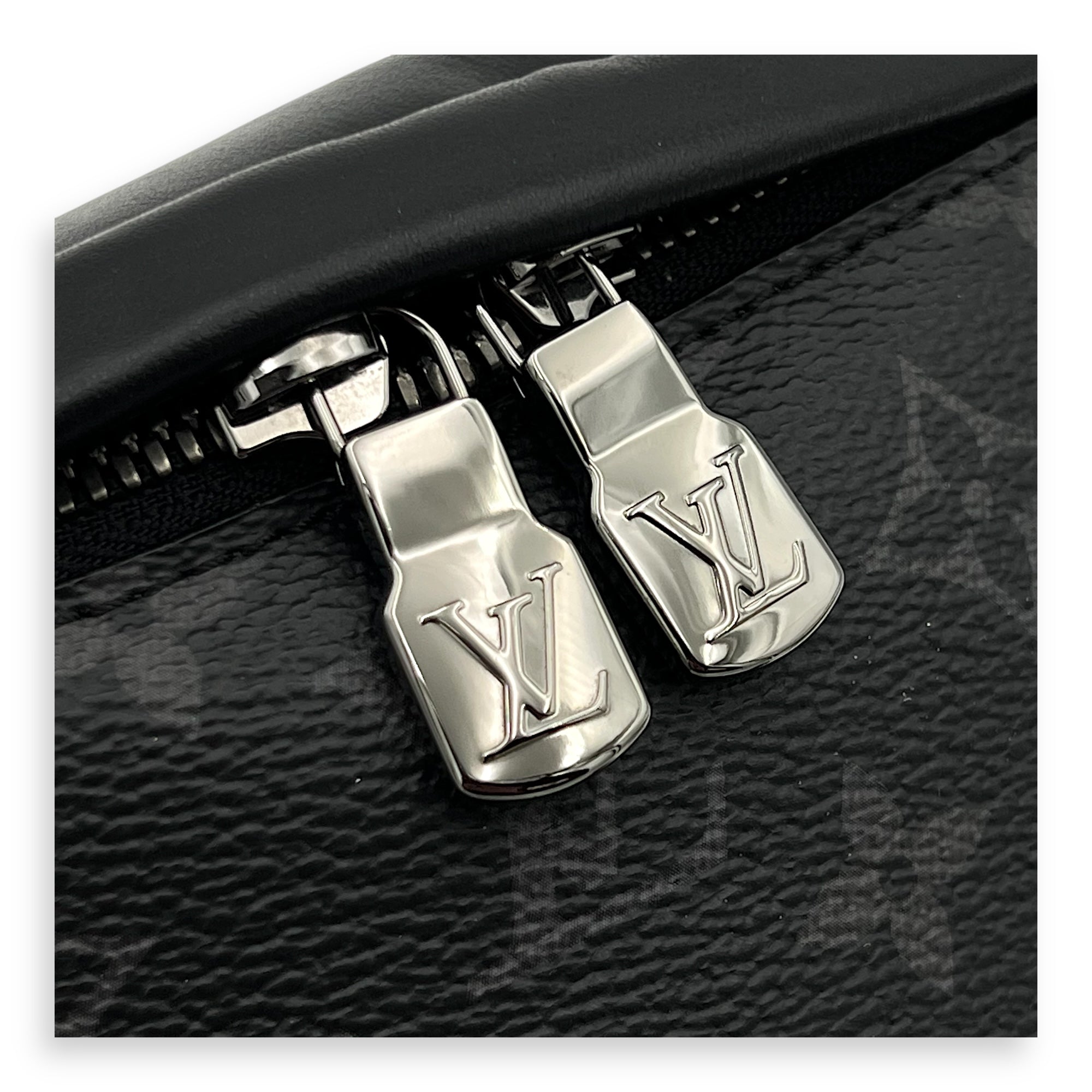 Discovery Bumbag Black in Monogram Coated Canvas, Silver hardware